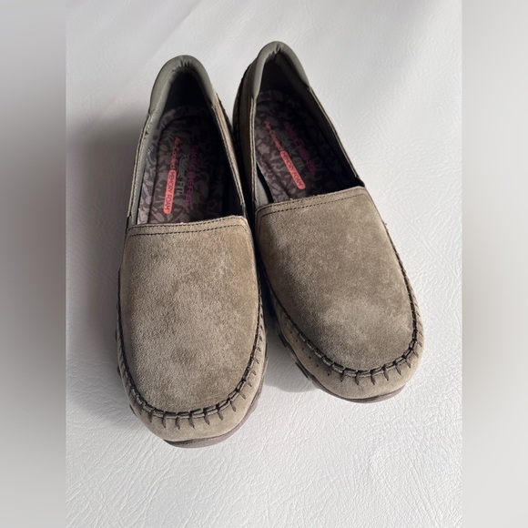 Skechers Relaxed Fit Air-Cooled Memory Foam Slip On Green sz 8.5 - Picture 2 of 8